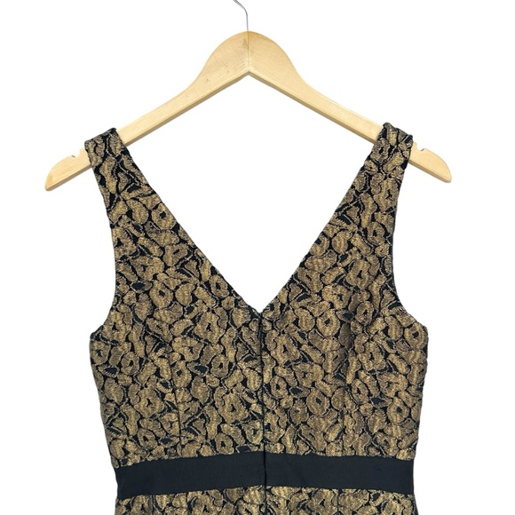 TRINA TURK Dress Brocade Lace Lined V-Neck Sleeveless Sheath Gold Black - Picture 6 of 8